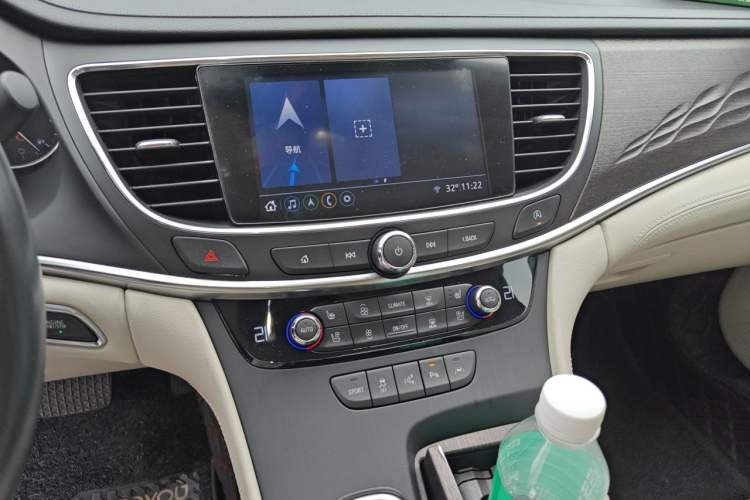 Used Buick LaCrosse 2022 Avenir Avia First Edition Audio And AC Panel