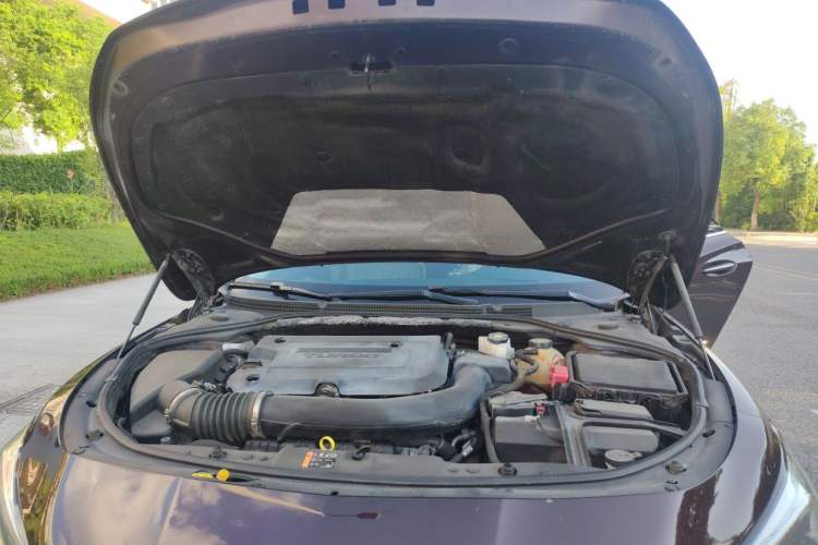 Used Buick LaCrosse 2022 Avenir Avia First Edition Engine Bay