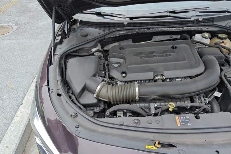 Used Buick LaCrosse 2022 Avenir Avia First Edition Engine Bay Right