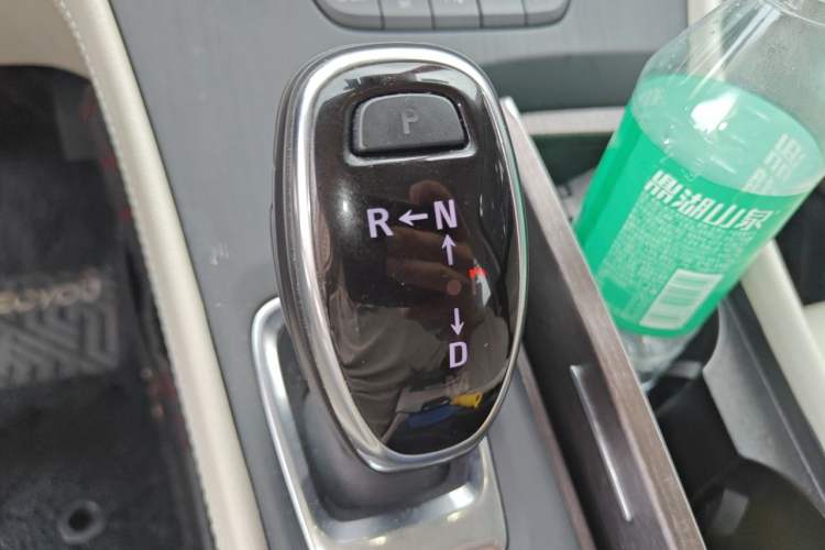 Used Buick LaCrosse 2022 Avenir Avia First Edition Gear Lever