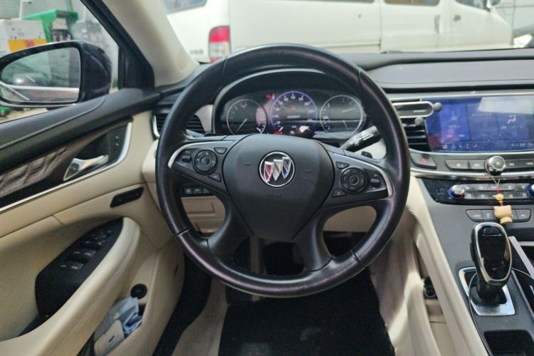 Used Buick LaCrosse 2022 Avenir Avia First Edition Steering Wheel