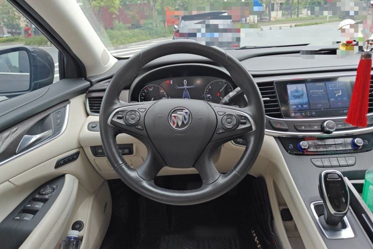 Used Buick LaCrosse 2022 Avenir Avia First Edition Steering Wheel