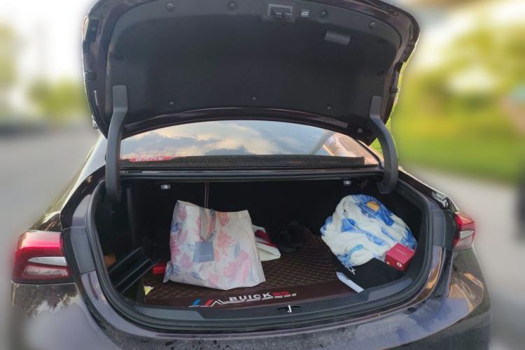 Used Buick LaCrosse 2022 Avenir Avia First Edition Trunk
