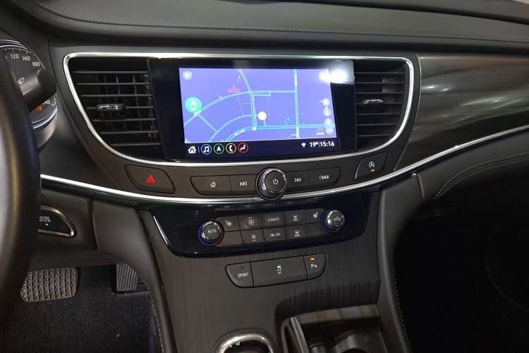 Used Buick LaCrosse 2022 652T Luxury Version Audio And AC Panel