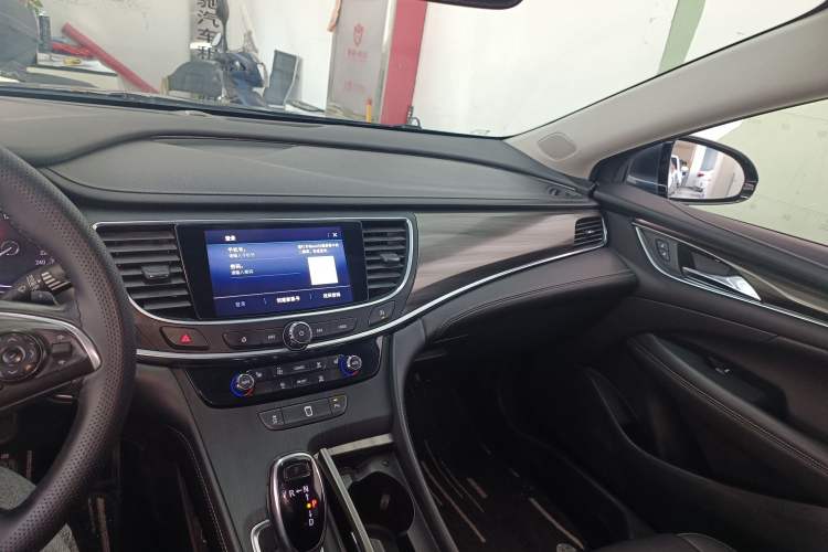 Used Buick LaCrosse 2022 552T Luxury Version Audio And AC Panel