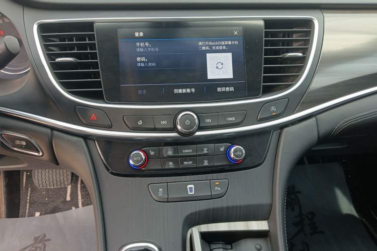 Used Buick LaCrosse 2022 552T Luxury Version Audio And AC Panel