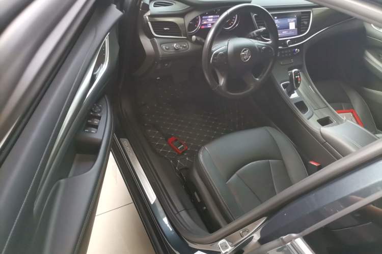 Used Buick LaCrosse 2022 552T Luxury Version Driver Seat