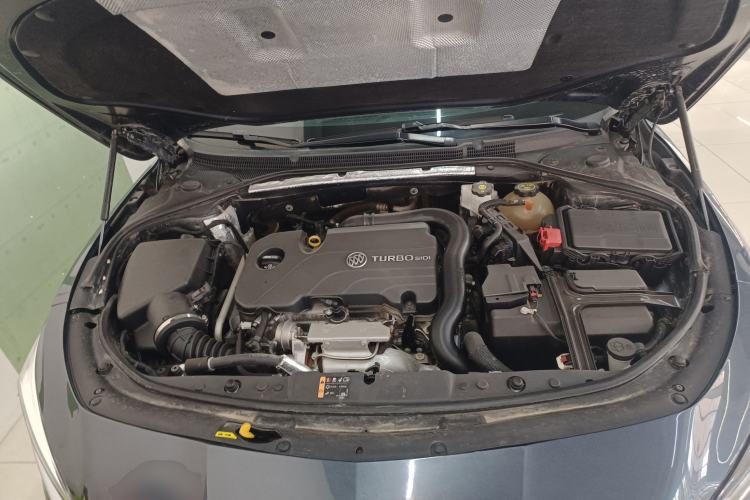 Used Buick LaCrosse 2022 552T Luxury Version Engine Bay