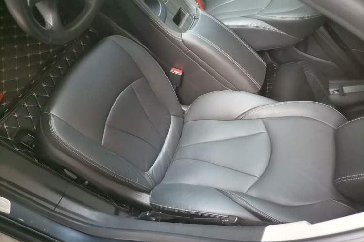 Used Buick LaCrosse 2022 552T Luxury Version Left Front Seat