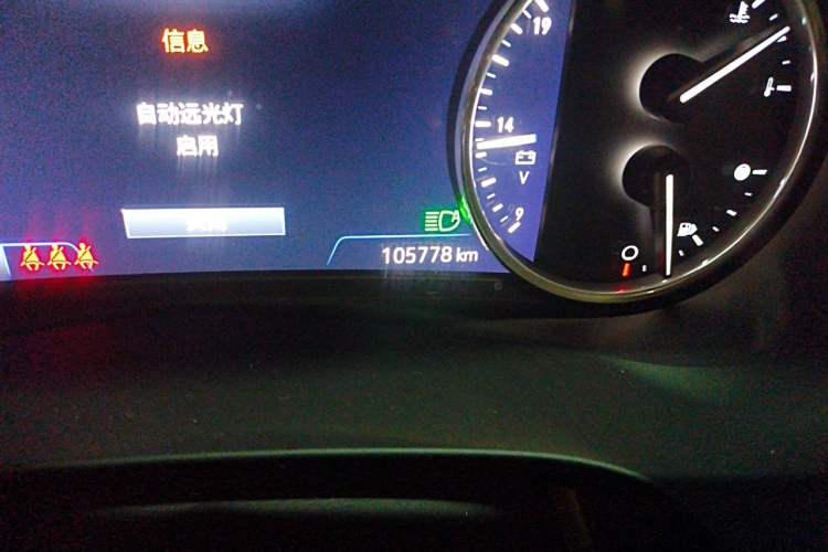 Used Buick LaCrosse 2022 Avenir Avia First Edition Odometer Close Up