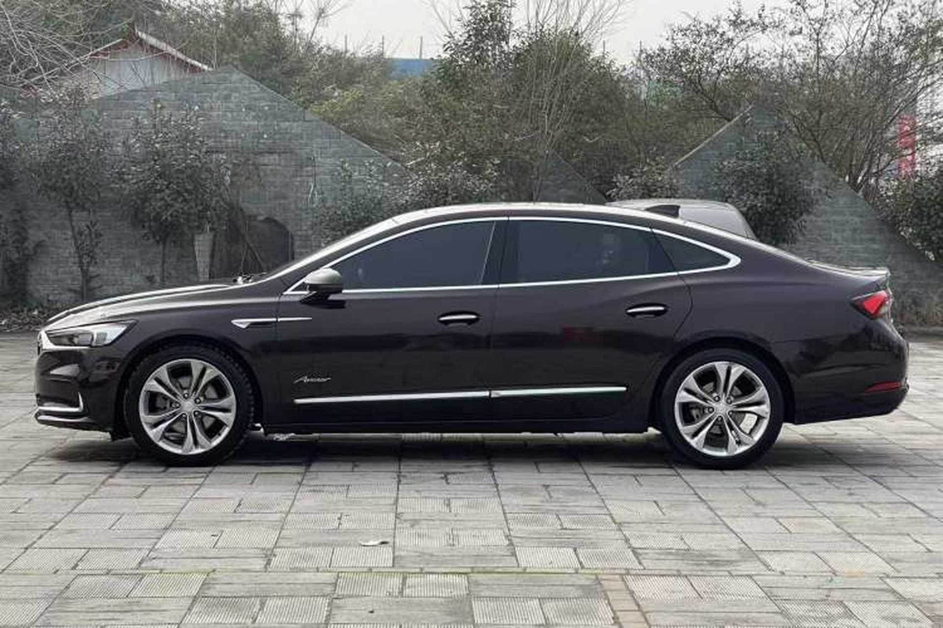 Used Buick LaCrosse 2022 Avenir Avia First Edition Exterior 3