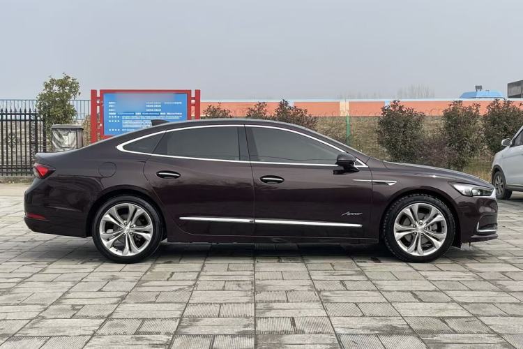 Used Buick LaCrosse 2022 Avenir Avia First Edition Exterior 4