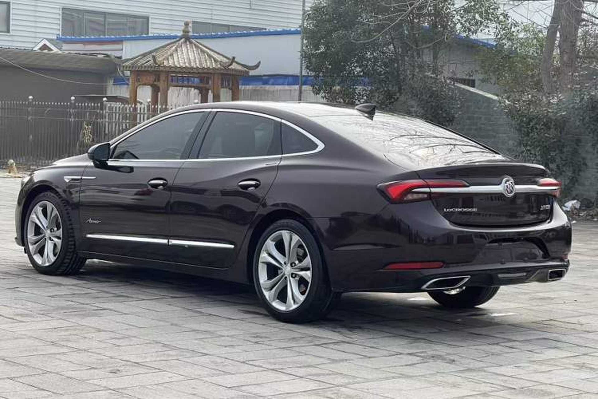 Used Buick LaCrosse 2022 Avenir Avia First Edition Exterior 5