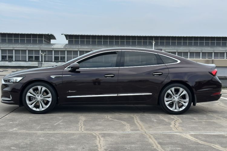 Used Buick LaCrosse 2022 Avenir Avia First Edition Exterior 6