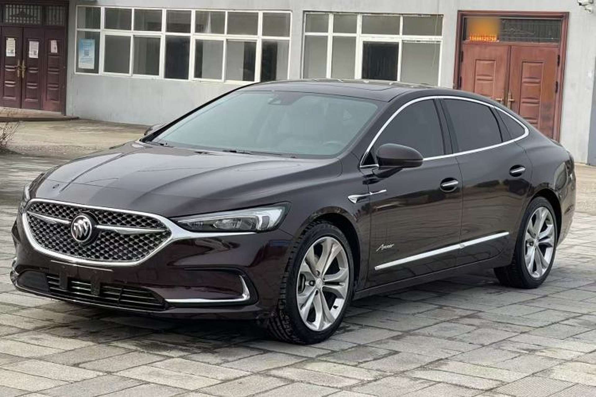 Used Buick LaCrosse 2022 Avenir Avia First Edition Front Left 45 Deg