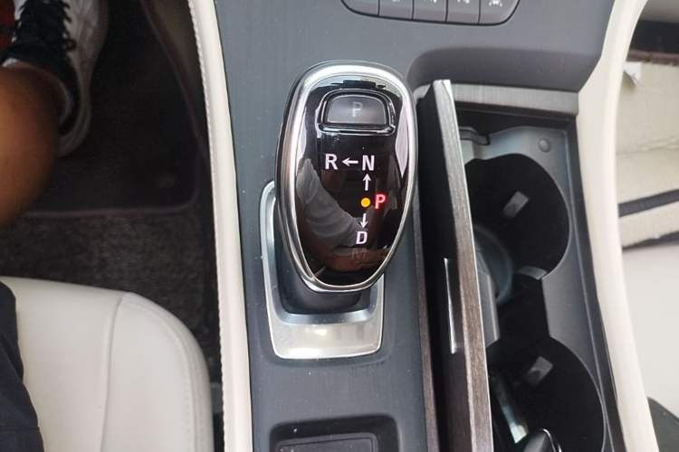 Used Buick LaCrosse 2022 Avenir Avia First Edition Gear Lever