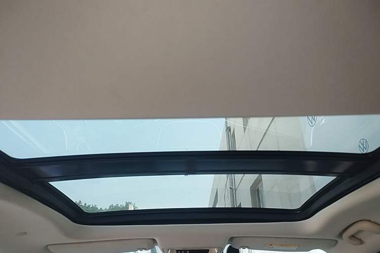 Used Buick LaCrosse 2022 Avenir Avia First Edition Headliner
