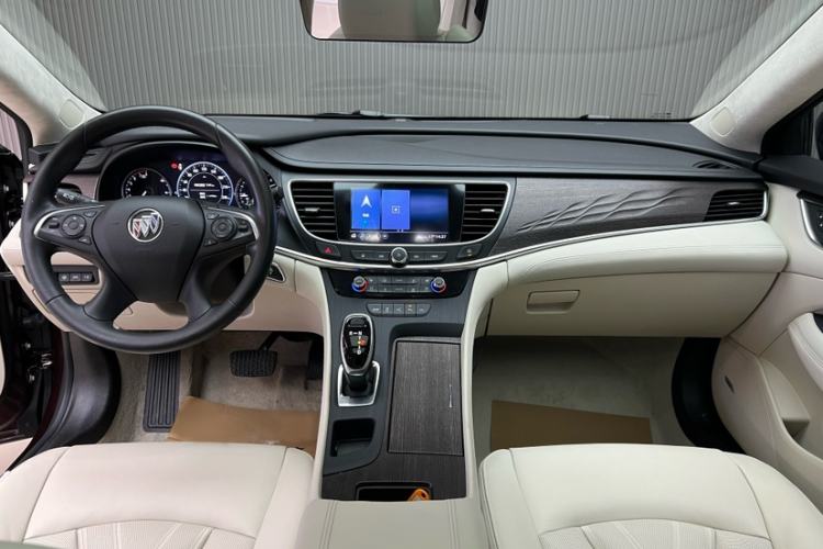 Used Buick LaCrosse 2022 Avenir Flagship Model Interior 1
