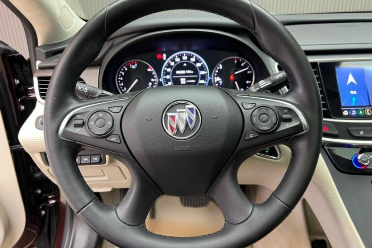 Used Buick LaCrosse 2022 Avenir Flagship Model Interior 2