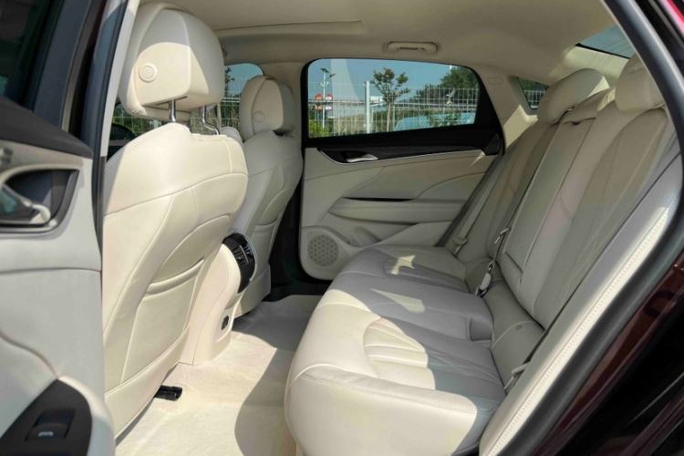 Used Buick LaCrosse 2022 Avenir Avia First Edition Interior 3