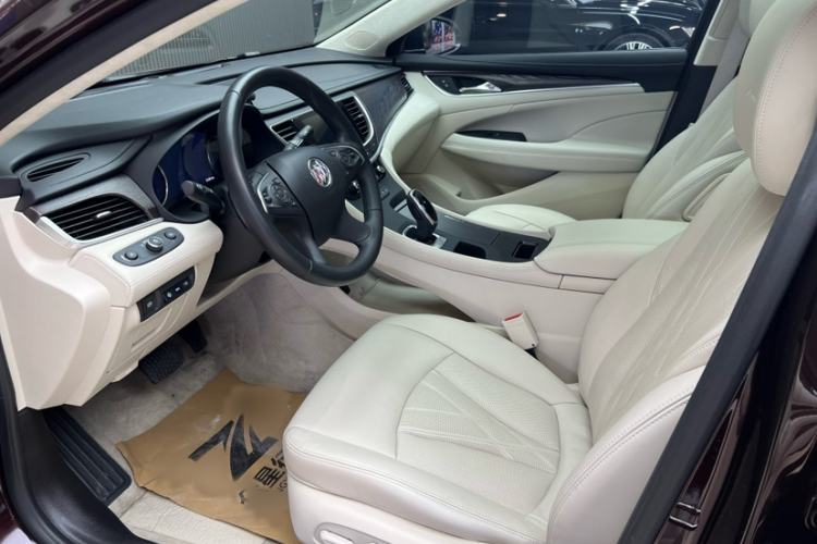 Used Buick LaCrosse 2022 Avenir Flagship Model Interior 4