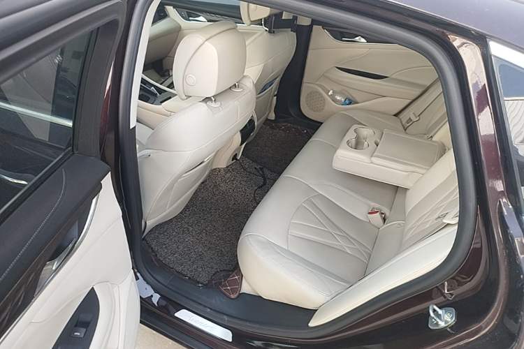 Used Buick LaCrosse 2022 Avenir Avia First Edition Left Rear Seat