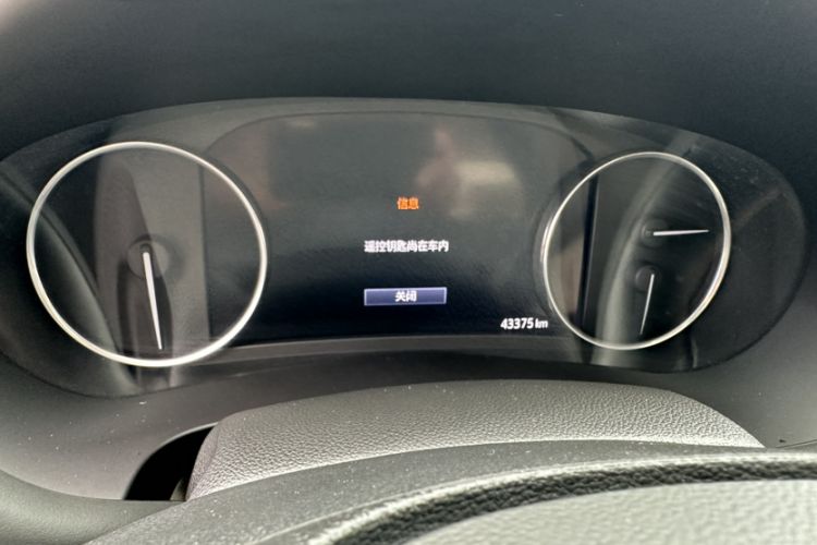 Used Buick LaCrosse 2022 Avenir Avia First Edition Odometer Close Up