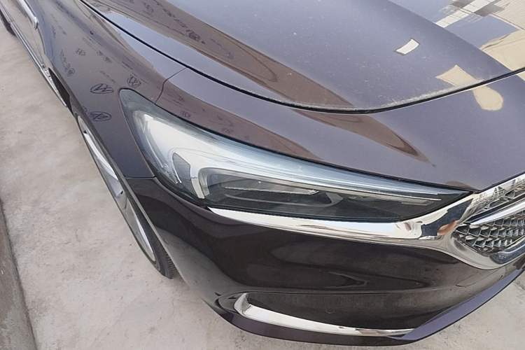 Used Buick LaCrosse 2022 Avenir Avia First Edition Right Front Headlight