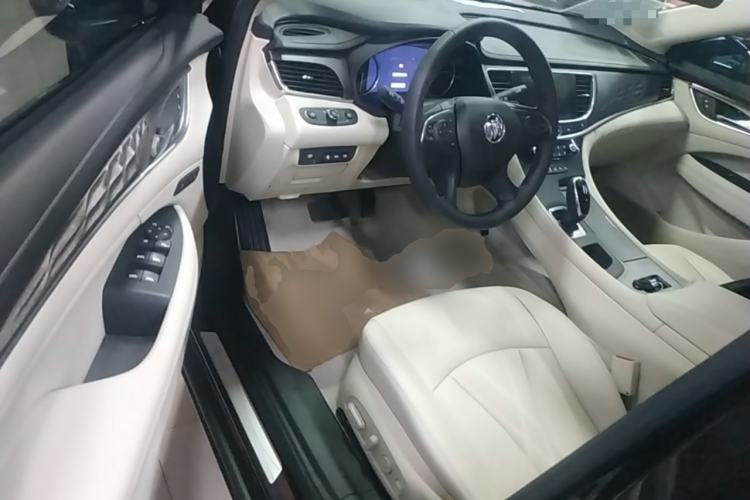 Used Buick LaCrosse 2022 Avenir Flagship Model Driver Seat