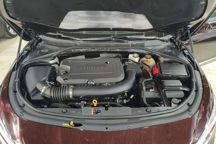 Used Buick LaCrosse 2022 Avenir Avia First Edition Engine Bay
