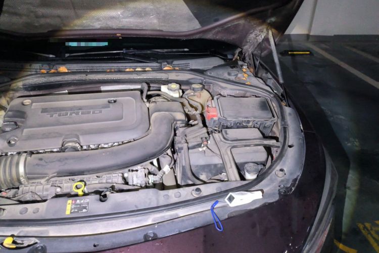 Used Buick LaCrosse 2022 Avenir Avia First Edition Engine Bay Left