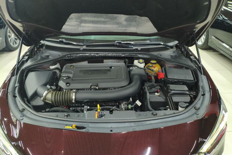 Used Buick LaCrosse 2022 Avenir Flagship Model Engine Bay