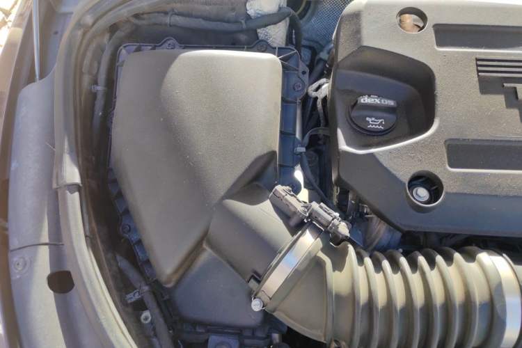 Used Buick LaCrosse 2022 Avenir Avia First Edition Engine Bay Right