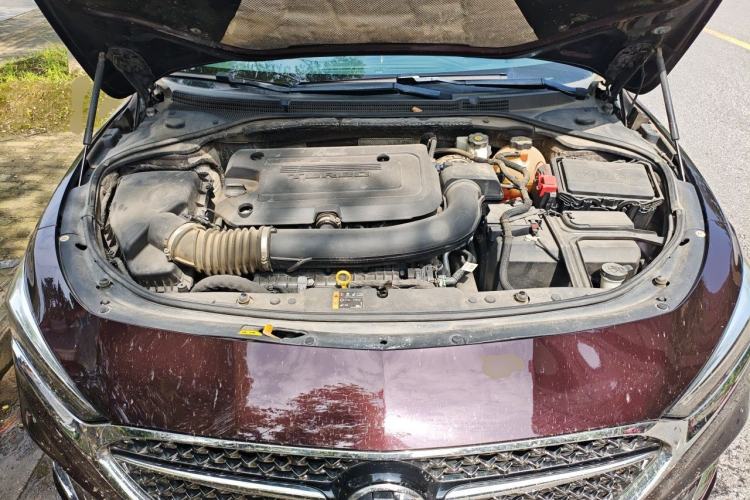 Used Buick LaCrosse 2022 Avenir Avia First Edition Engine Bay