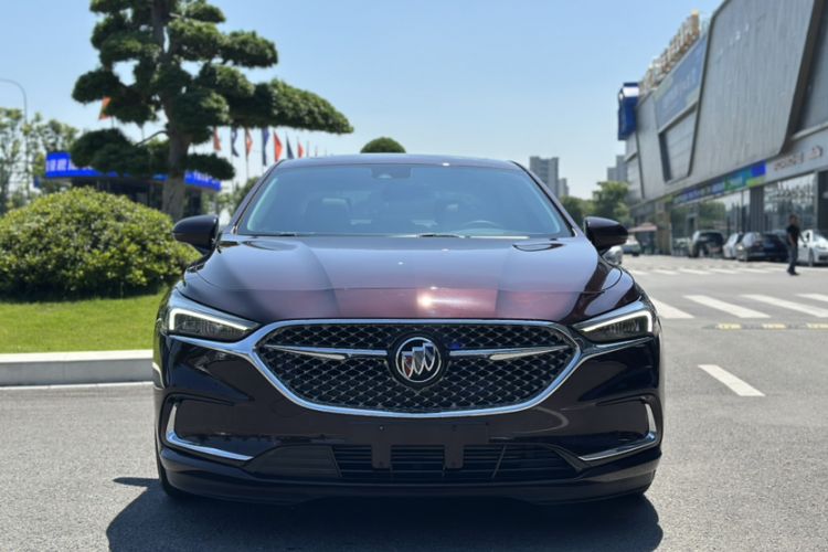 Used Buick LaCrosse 2022 Avenir Avia First Edition Exterior 1