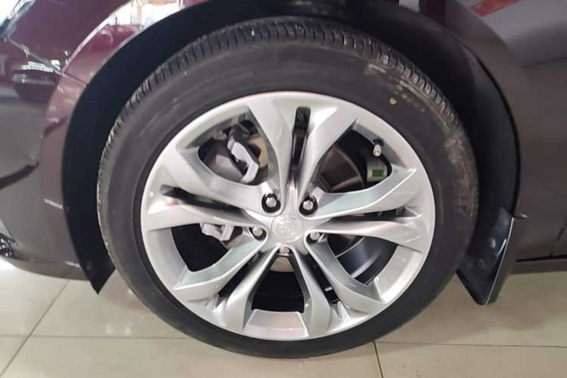 Used Buick LaCrosse 2022 Avenir Avia First Edition Exterior 3