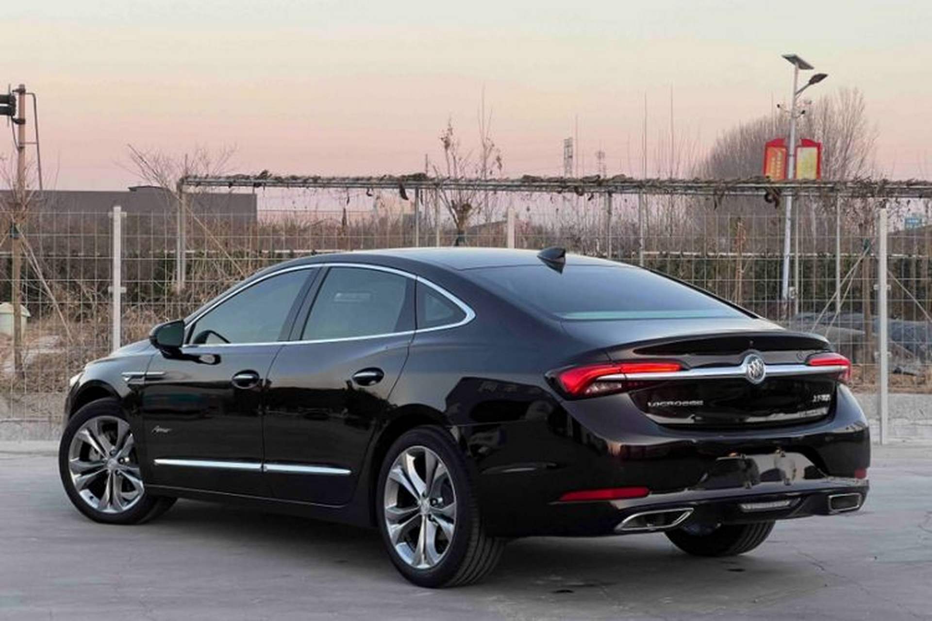 Used Buick LaCrosse 2022 Avenir Flagship Model Exterior 7