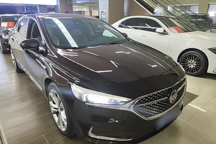 Used Buick LaCrosse 2022 Avenir Avia First Edition Front Right 45 Deg
