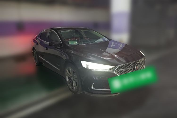 Used Buick LaCrosse 2022 Avenir Avia First Edition Front Right 45 Deg