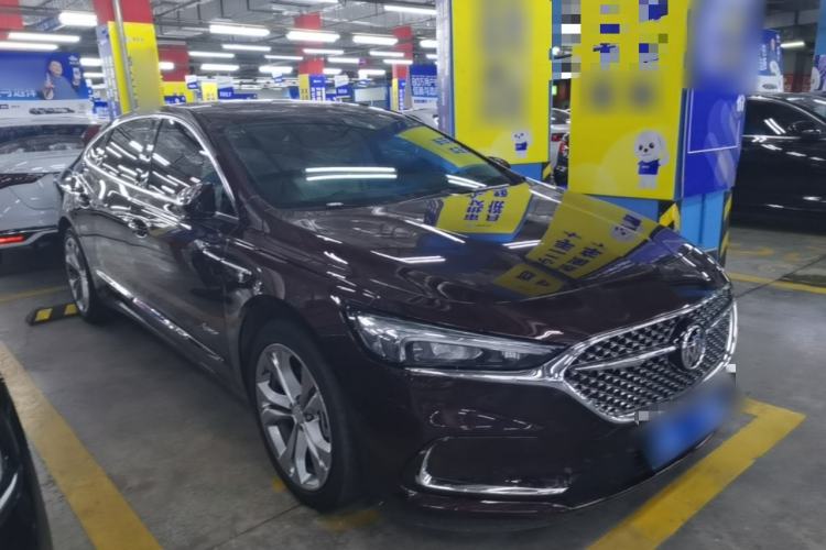 Used Buick LaCrosse 2022 Avenir Avia First Edition Front Right 45 Deg