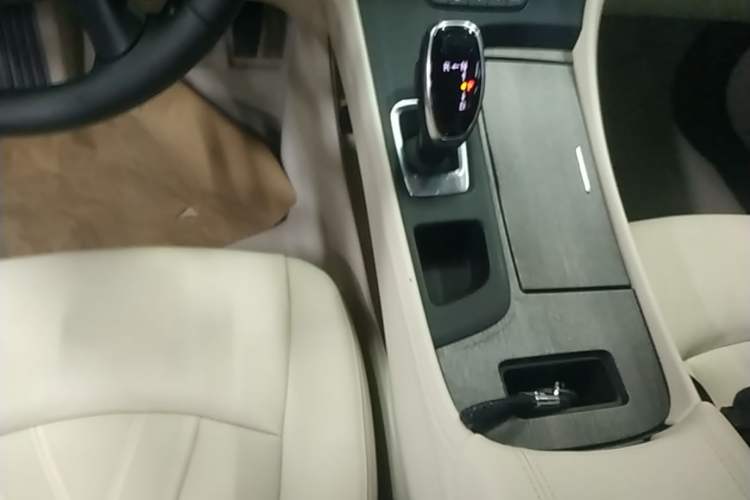 Used Buick LaCrosse 2022 Avenir Flagship Model Gear Lever