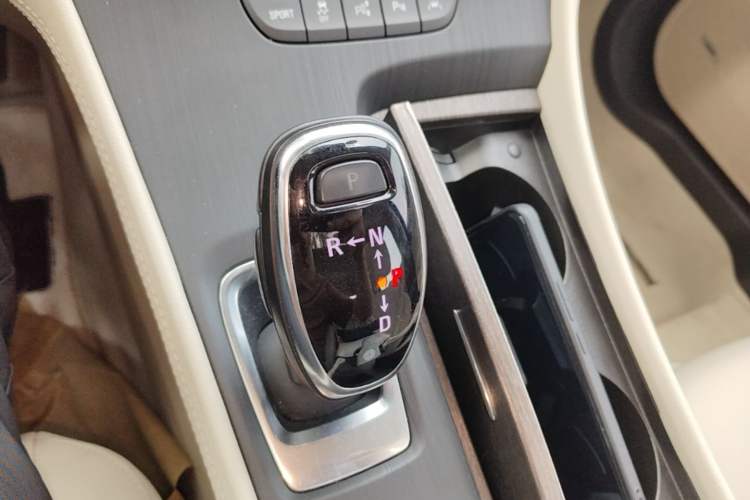 Used Buick LaCrosse 2022 Avenir Avia First Edition Gear Lever