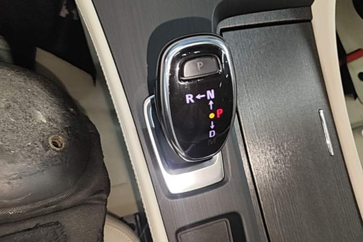Used Buick LaCrosse 2022 Avenir Avia First Edition Gear Lever