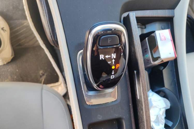 Used Buick LaCrosse 2022 Avenir Avia First Edition Gear Lever