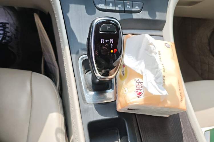 Used Buick LaCrosse 2022 Avenir Avia First Edition Gear Lever