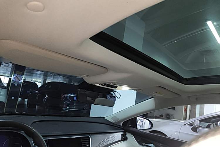 Used Buick LaCrosse 2022 Avenir Avia First Edition Headliner
