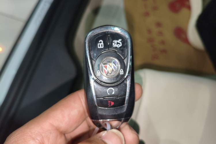 Used Buick LaCrosse 2022 Avenir Flagship Model Interior 1