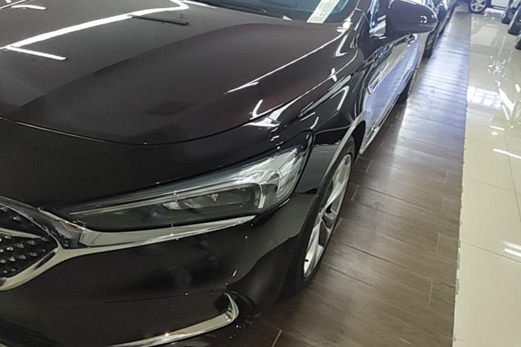 Used Buick LaCrosse 2022 Avenir Avia First Edition Left Front Headlight