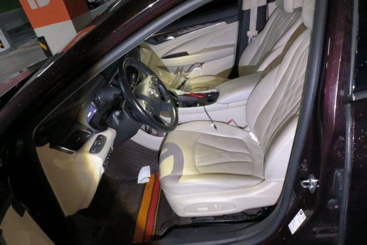 Used Buick LaCrosse 2022 Avenir Avia First Edition Left Front Seat