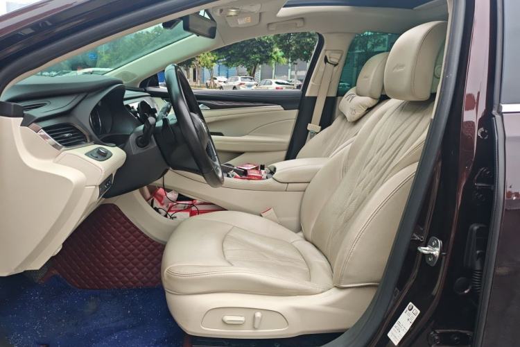 Used Buick LaCrosse 2022 Avenir Avia First Edition Left Front Seat